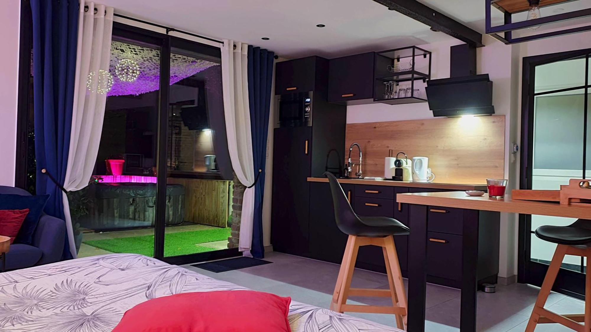 Gary Suite - Studio Cosy, Spa Et Jardin Privatif A 4 Min De Cambrai Awoingt Exteriör bild